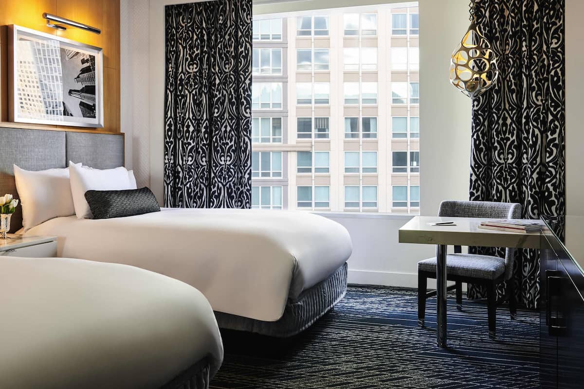 1 makuuhuone, ylelliset vuodevaatteet, tallelokero huoneessa