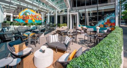 Sofitel Chicago Magnificent Mile