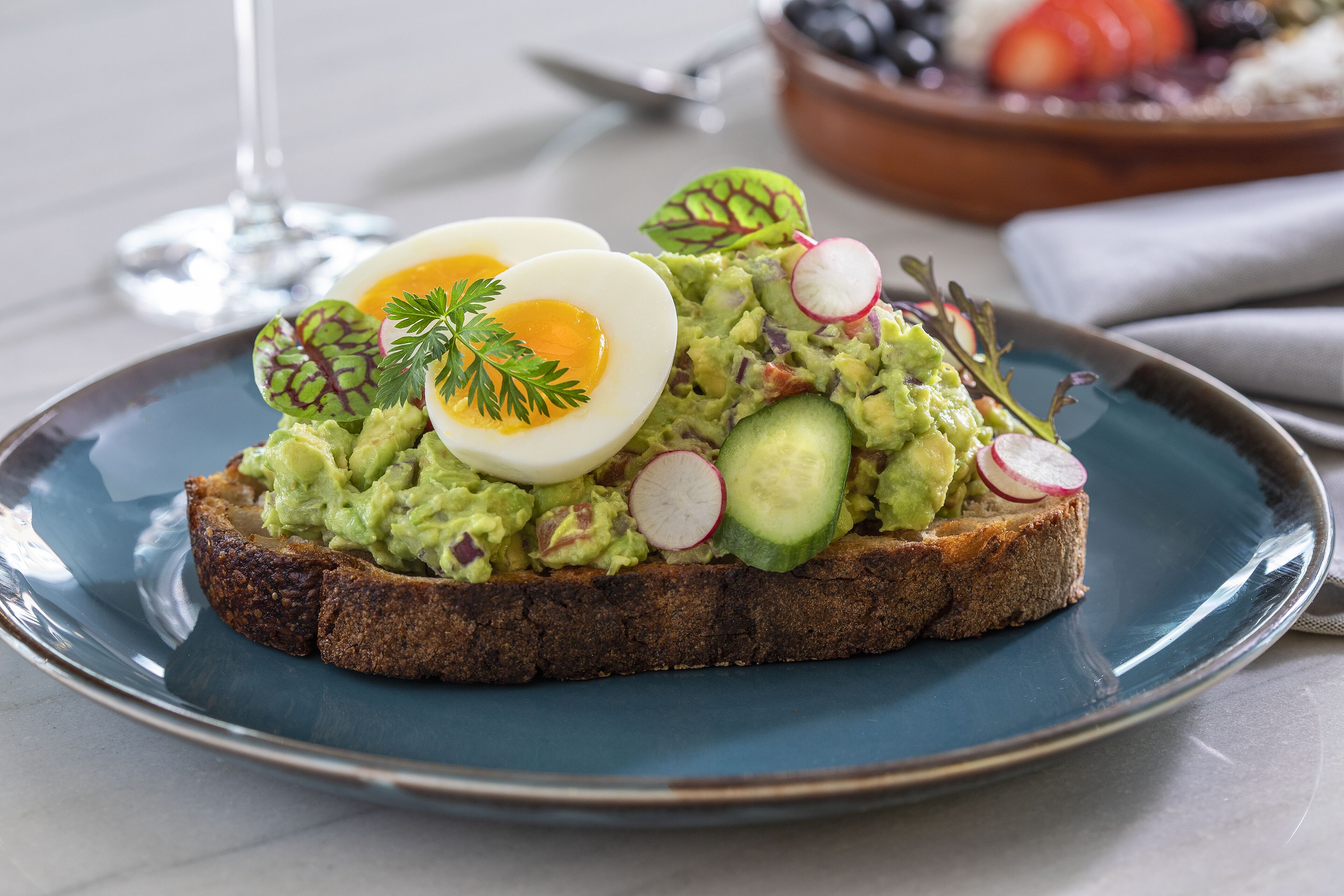 daily cooked-to-order breakfast for a fee