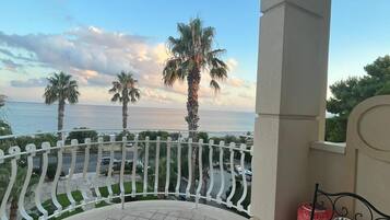 Vue depuis lâhĂ©bergement