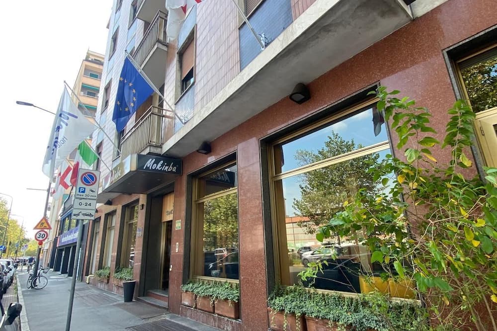 Mokinba Hotels Sant'Ambroeus