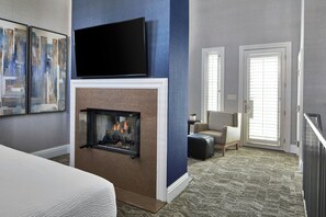 Premium bedding, in-room safe, desk, iron/ironing board - Springhill Suites By Marriott Memphis Downtown (Memphis)