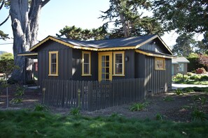 Studio Cottage, 1 Queen Bed