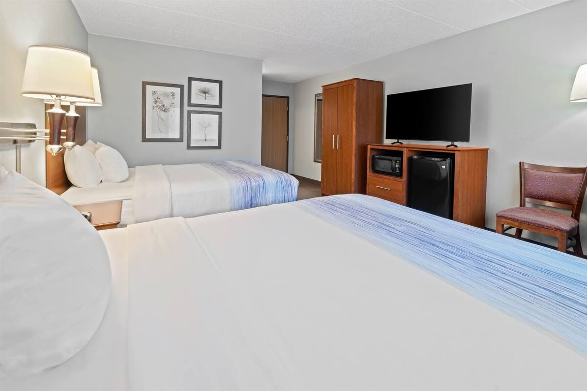 room, 2 queen beds, non smoking | desk, laptop workspace, blackout curtains, soundproofing
