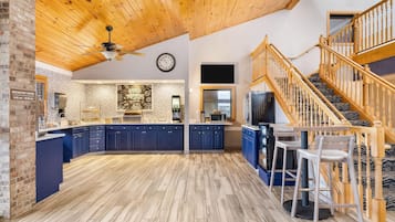 包含每日自助早餐