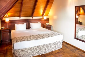 Literie de qualité supérieure, matelas mémoire de forme, minibar