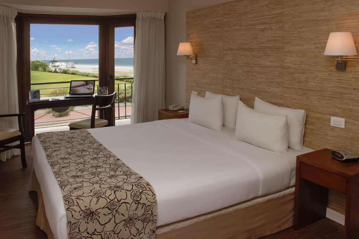 Superior Room | Premium bedding, memory-foam beds, minibar, in-room safe