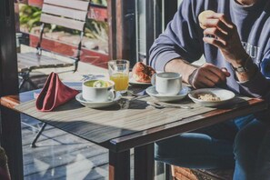 뷔페 아침 식사