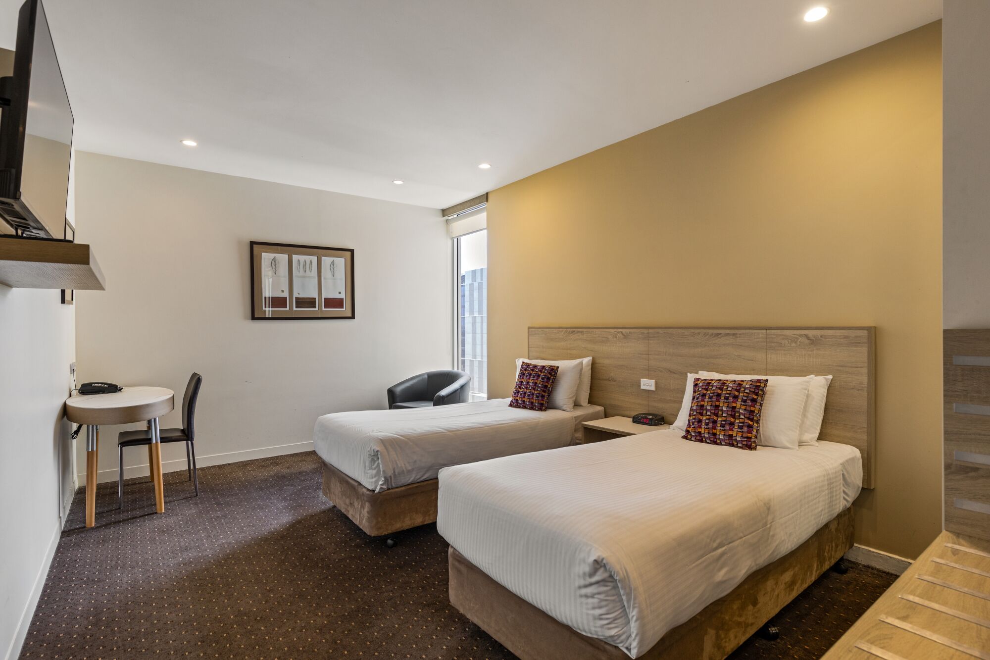 Superior Twin Room (No View) | In-room safe, desk, laptop workspace, blackout drapes