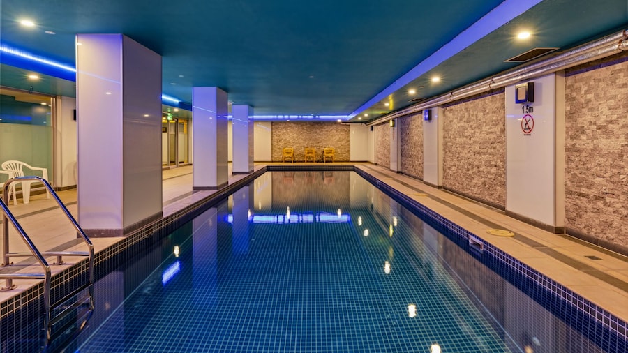 Atlantis Hotel, Melbourne