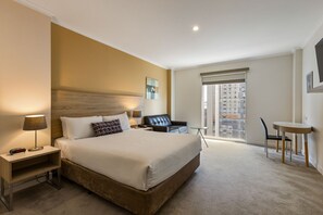 Executive Queen Room (Spencer Street View) | In-room safe, desk, laptop workspace, blackout drapes - Atlantis Hotel, Melbourne (Melbourne)