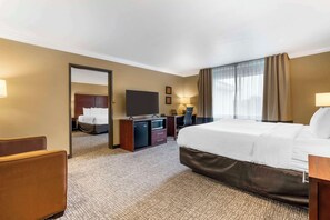 Desk, iron/ironing board, rollaway beds, WiFi