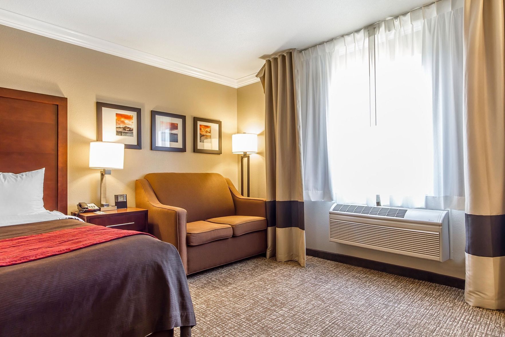 Desk, iron/ironing board, rollaway beds, free WiFi