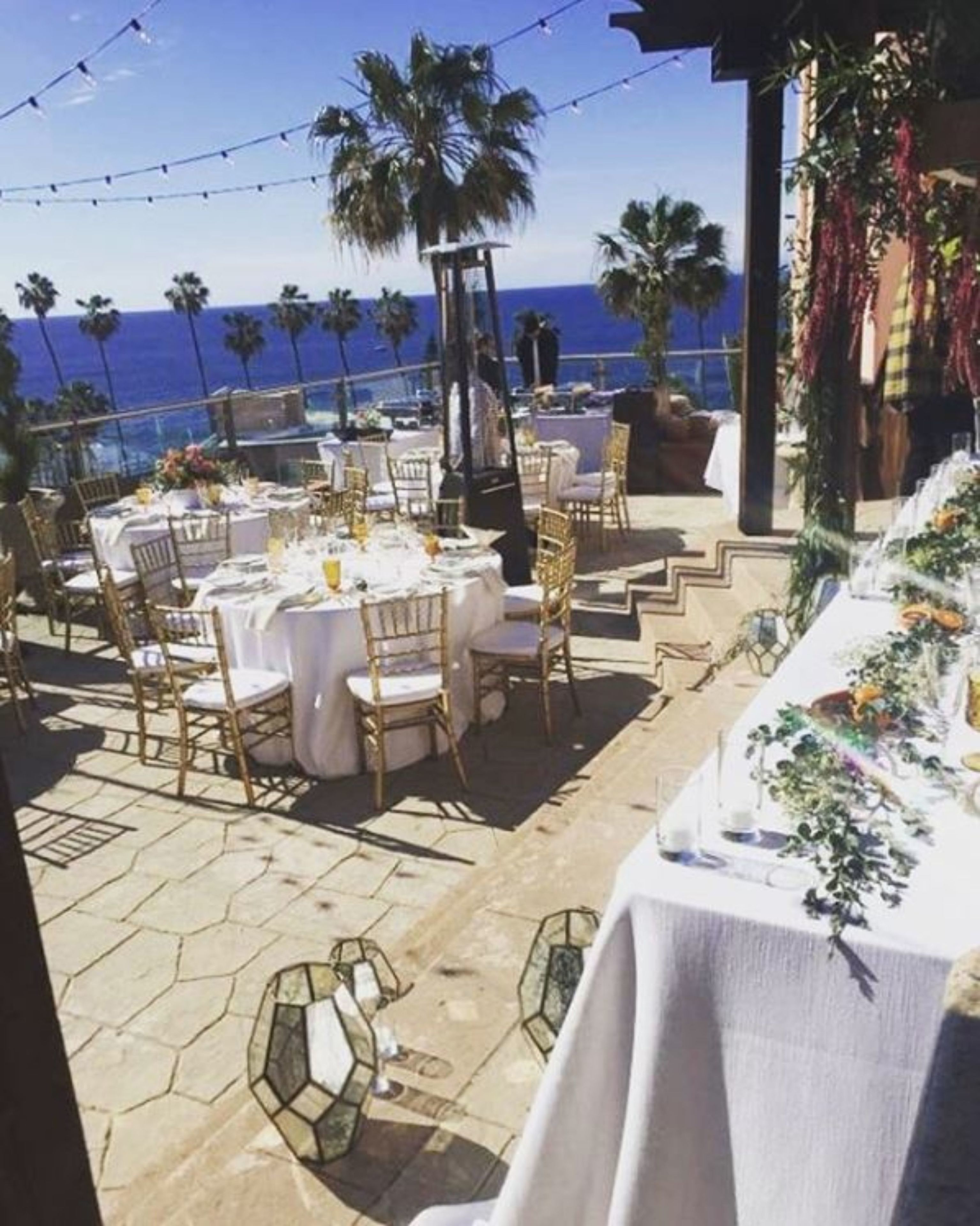 تناول الطعام بالخارج