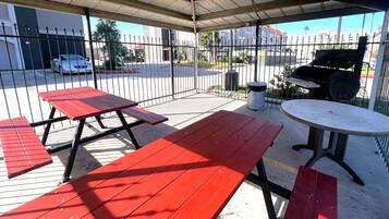 BBQ/picnic area