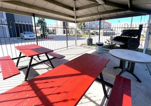 BBQ/picnic area