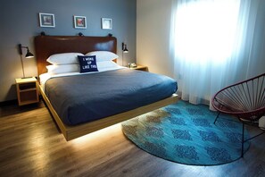 Fer et planche à repasser, Wi-Fi gratuit, draps fournis