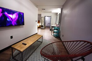 Chambre de base, 1 chambre | Salle de sĂ©jour | TĂ©lĂ©viseur connectĂ©, Netflix, station dâaccueil pour lecteur MP3