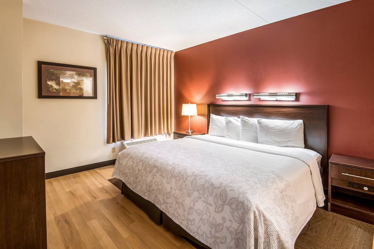 Suite, 1 King Bed, Accessible (Smoke Free) | In-room safe, desk, laptop workspace, blackout drapes