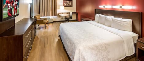 Superior-værelse - 1 kingsize-seng (Smoke Free) | Skrivebord, arbejdsområde til bærbare computere, mørklægningsgardiner