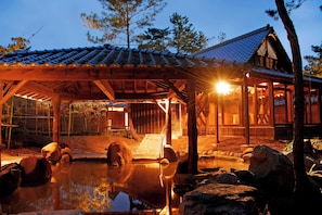 Hot tub, body treatments, aromatherapy, Thai massages, body wraps