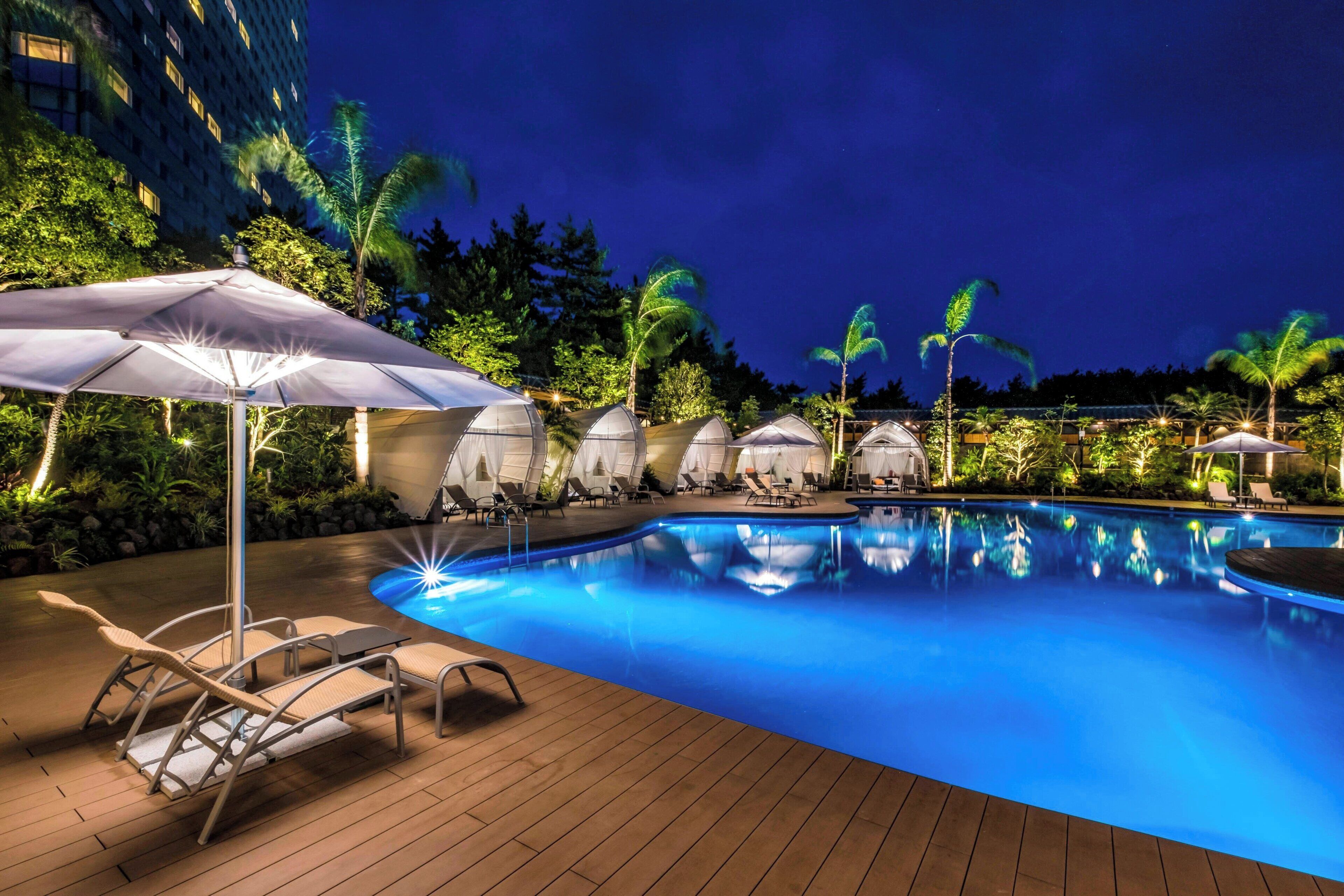 indoor pool, seasonal outdoor pool