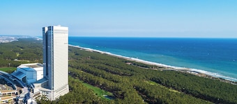 Phoenix Seagaia Ocean Tower