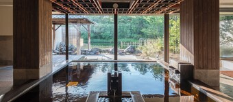 Phoenix Seagaia Ocean Tower