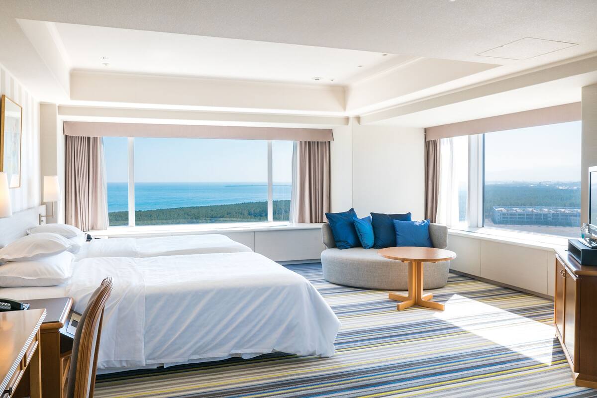 corner twin room, multiple beds, non smoking | 1 bedroom, in-room safe, iron/ironing board, free cots/infant beds