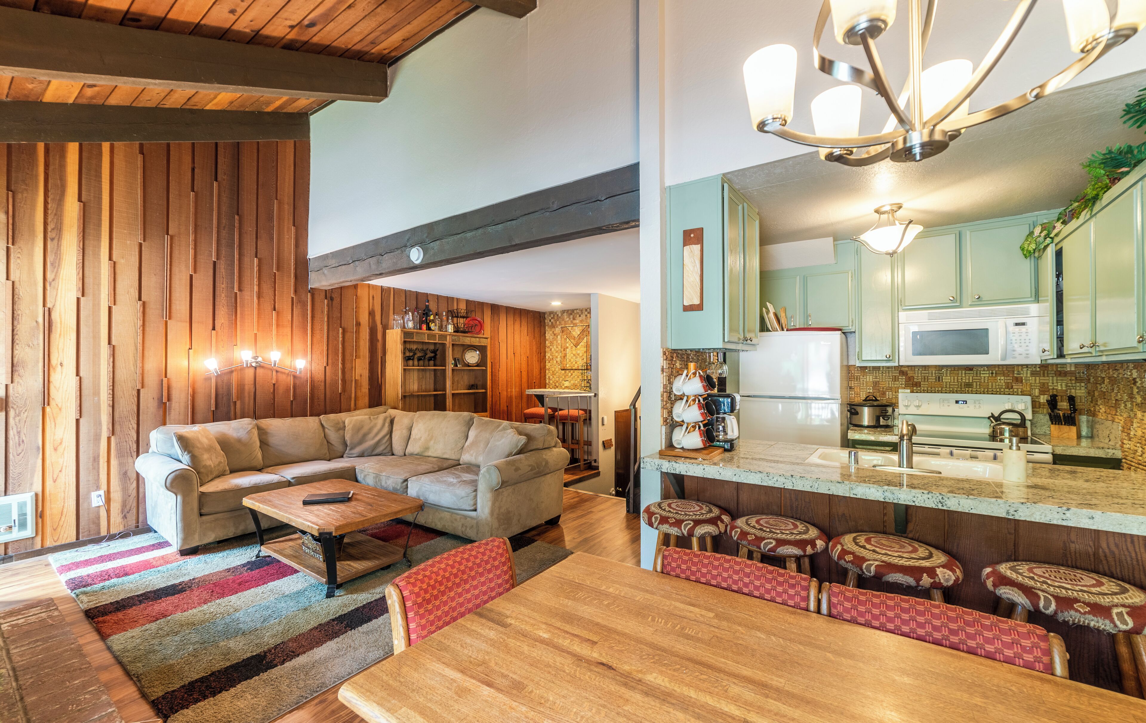 Kondominium | Kedap suara, Wi-Fi gratis, dan seprai linen