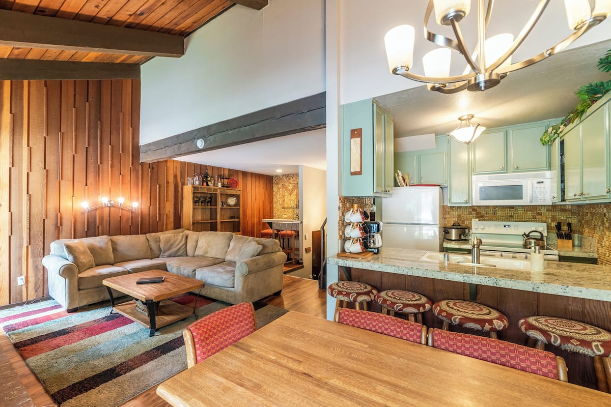 Condo | Insonorización, wifi gratis y ropa de cama