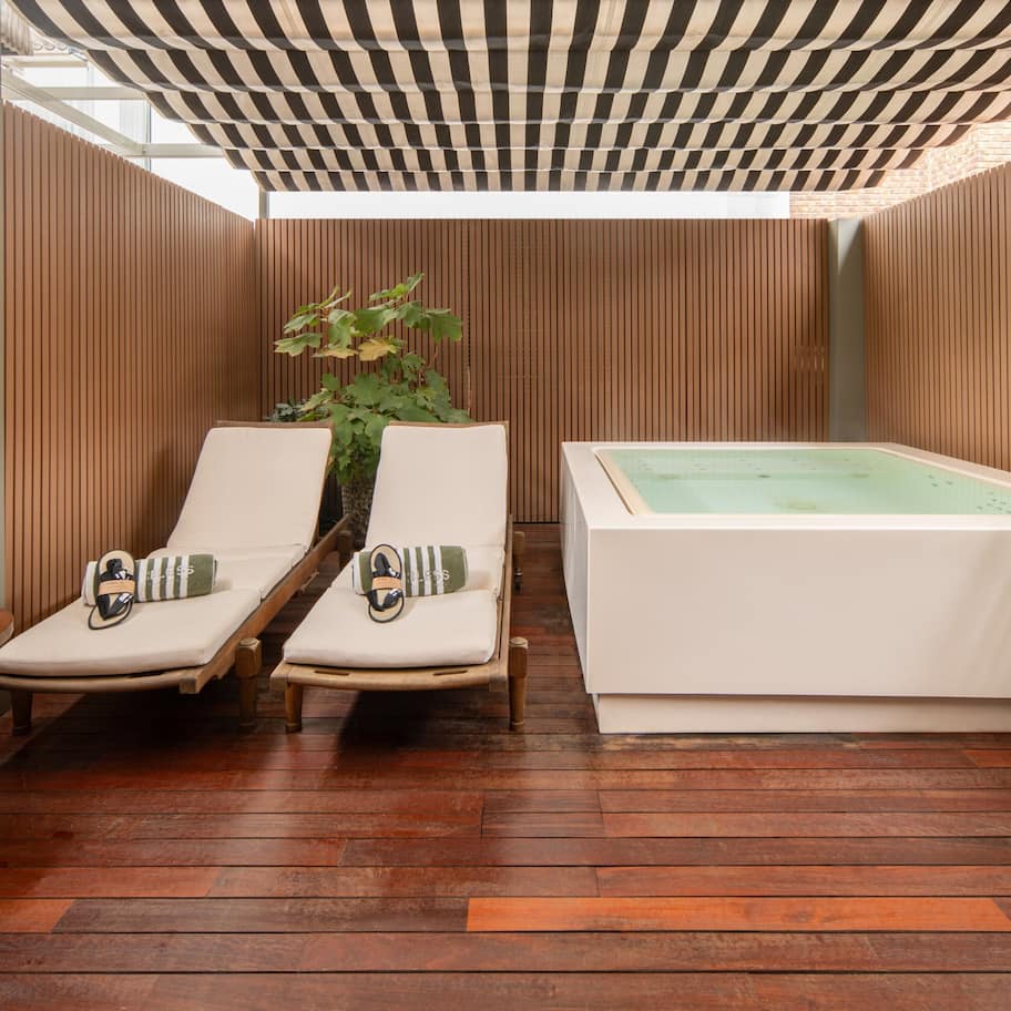 Egyptian cotton sheets, premium bedding, memory foam beds, minibar