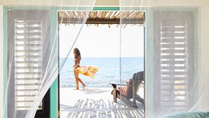 Honeymoon Suite, Oceanfront (Bungalow) - Jakes (Treasure Beach)