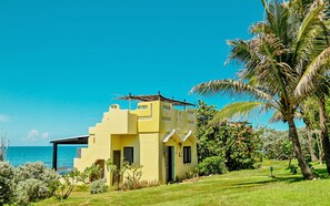 Honeymoon Suite, Oceanfront (Bungalow) | In-room safe, individually decorated, individually furnished, free WiFi