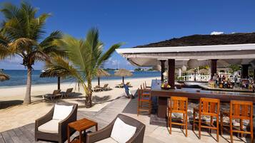 5 bars/lounges, swim-up bar, beach bar
