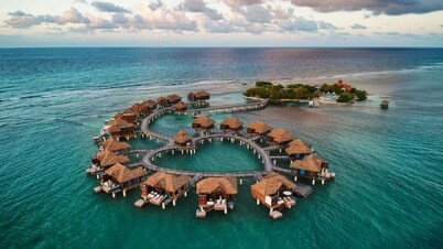 Sandals Royal Caribbean - ALL INCLUSIVE Couples Only