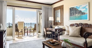 Penthouse de luna de miel, 1 habitación, vista al océano (Mediterranean Romeo&Juliet Penthouse) | Ropa de cama de alta calidad y minibar