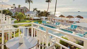 Club Room, 1 Bedroom, Ocean View (Caribbean Grande Luxe Club Level Room) | Premium bedding, minibar, in-room safe, blackout drapes
