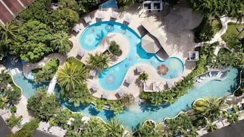 3 outdoor pools, pool umbrellas, pool loungers