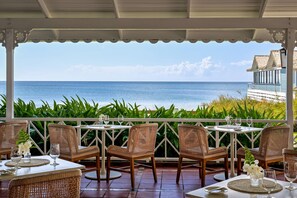 6 restaurants, breakfast, lunch, dinner served; Italian cuisine