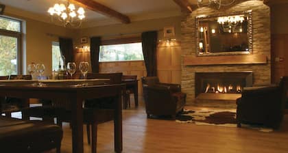 Waterloo Hotel Lodge