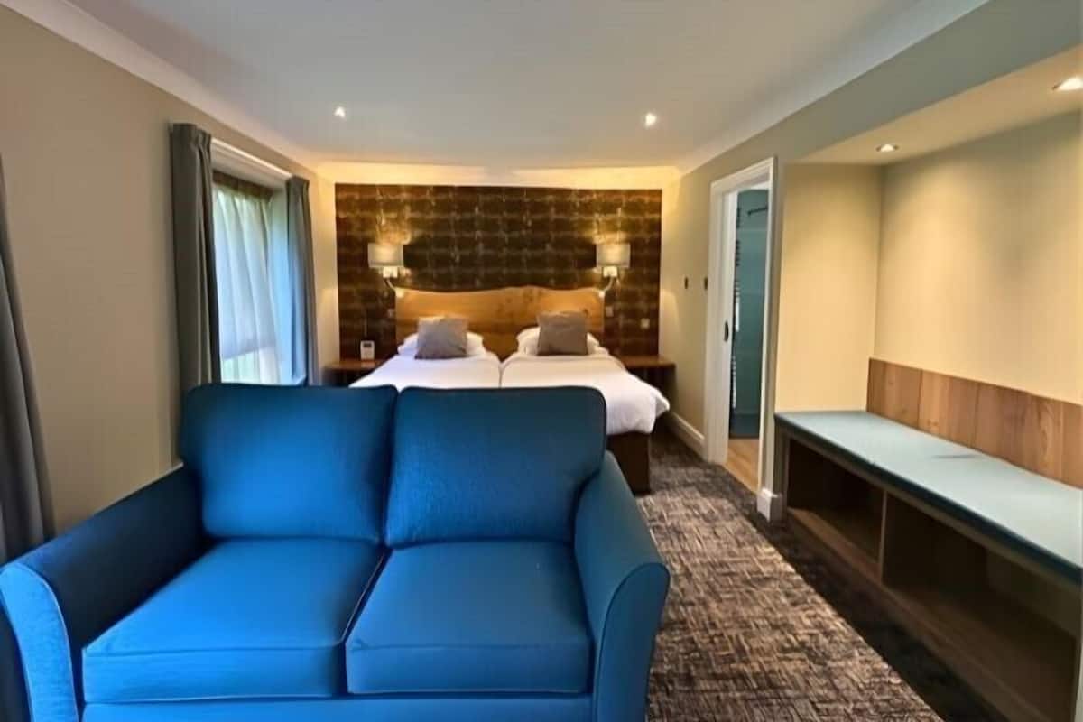 Superior-Zweibettzimmer (Lodge) | Schreibtisch, Bügeleisen/Bügelbrett, kostenloses WLAN, Bettwäsche