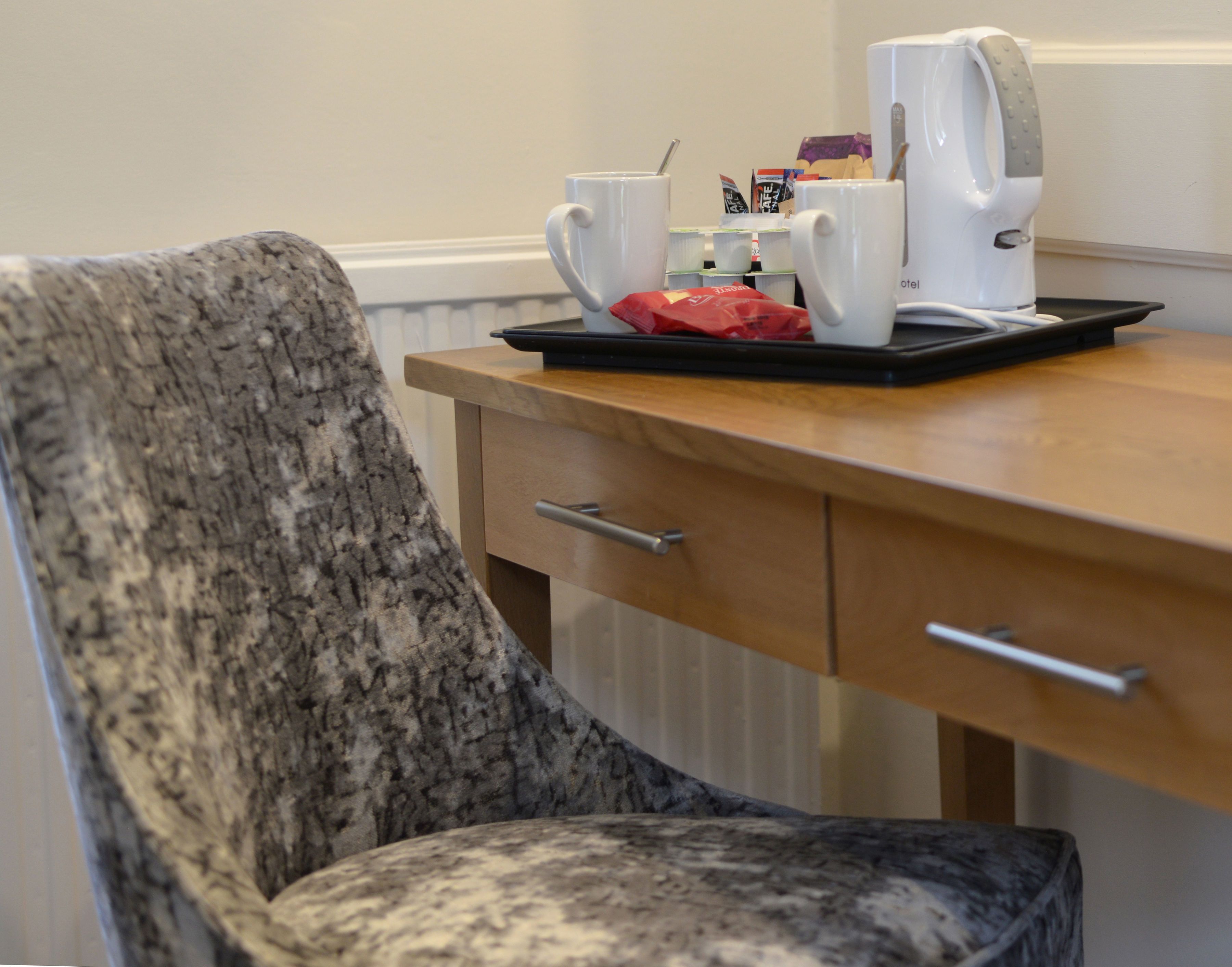 superior twin room (lodge) | desk, iron/ironing board, free wifi, bed sheets