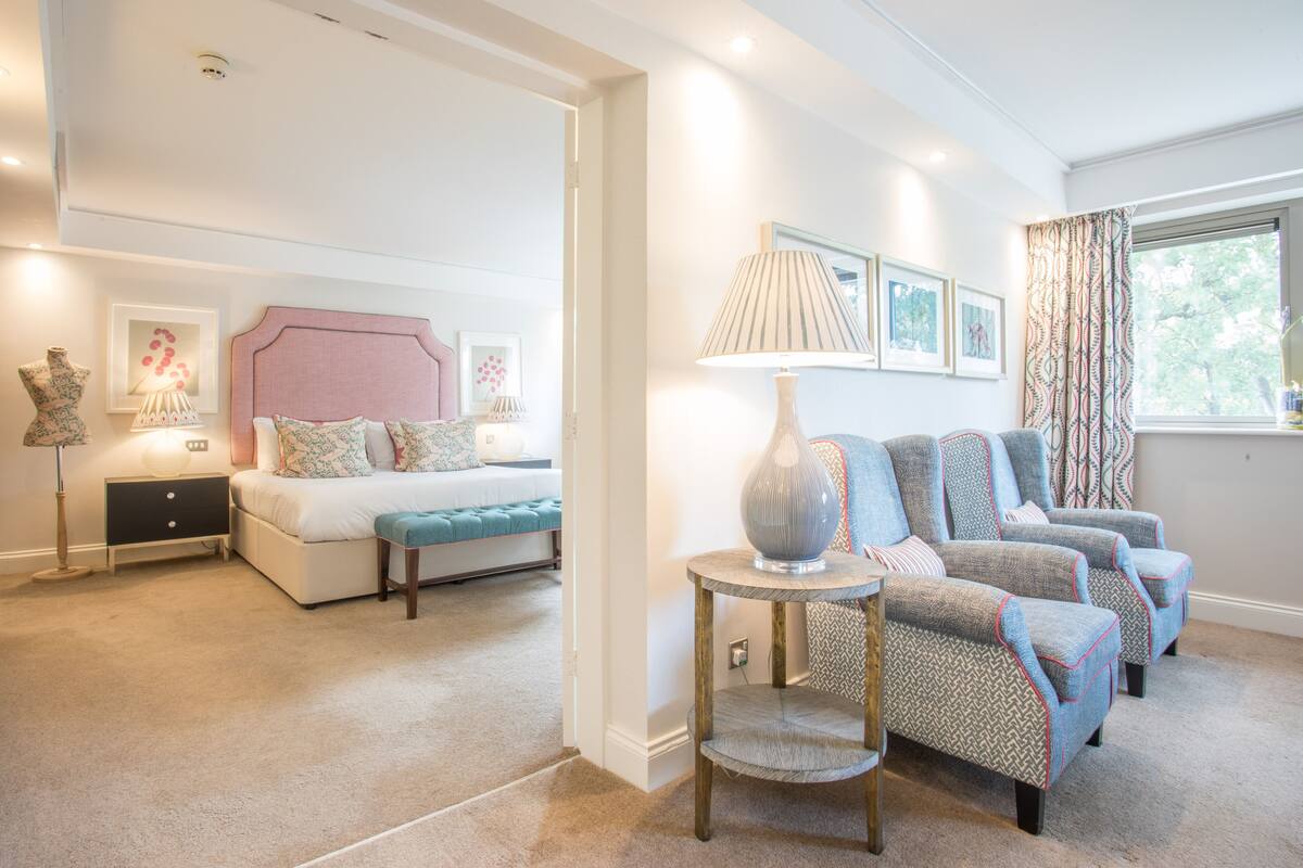 1 bedroom, in-room safe, desk, iron/ironing board