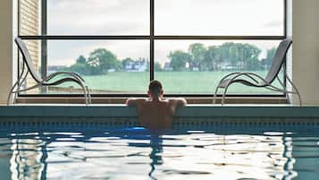 Una piscina techada