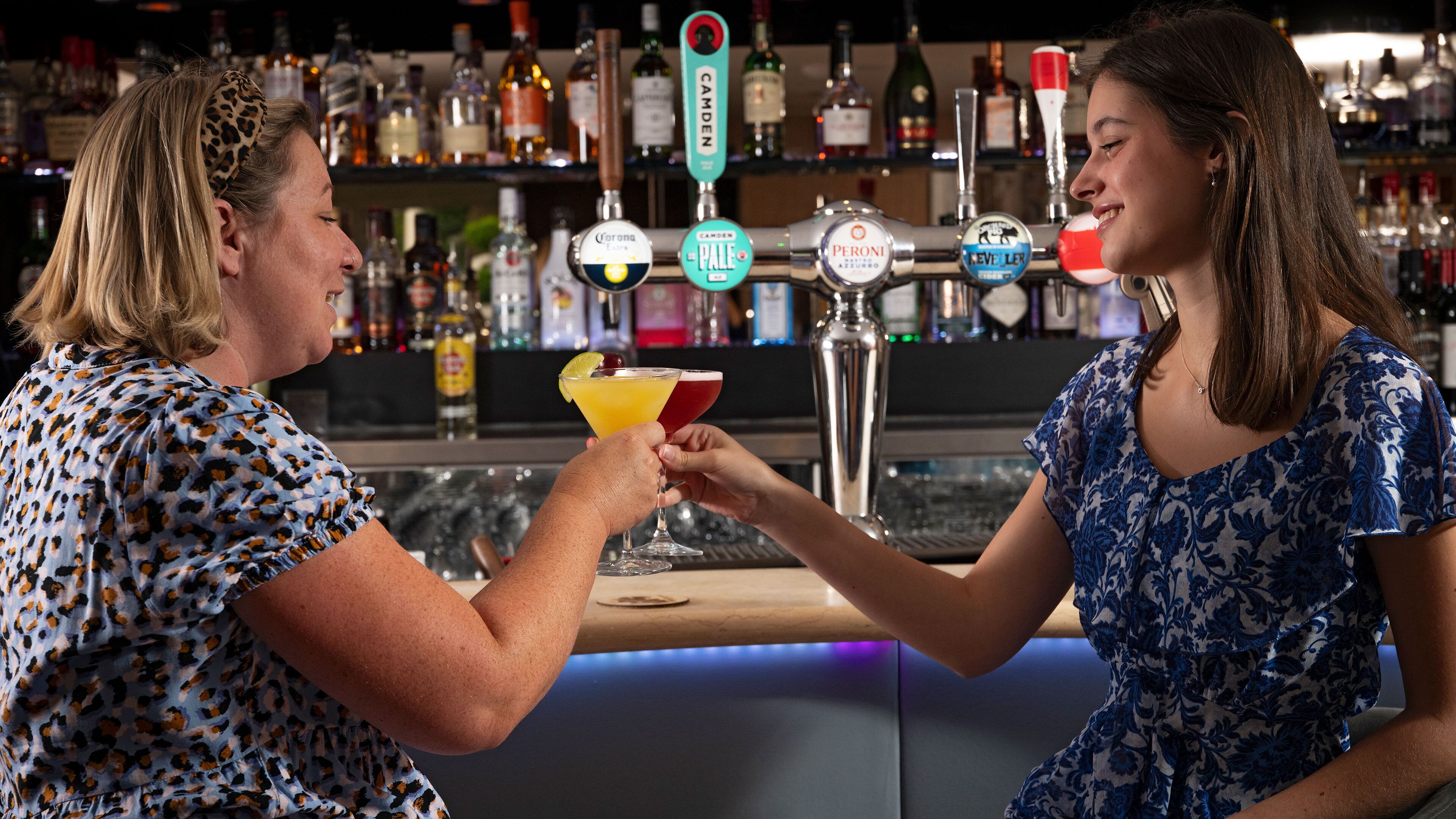 serves lunch and dinner