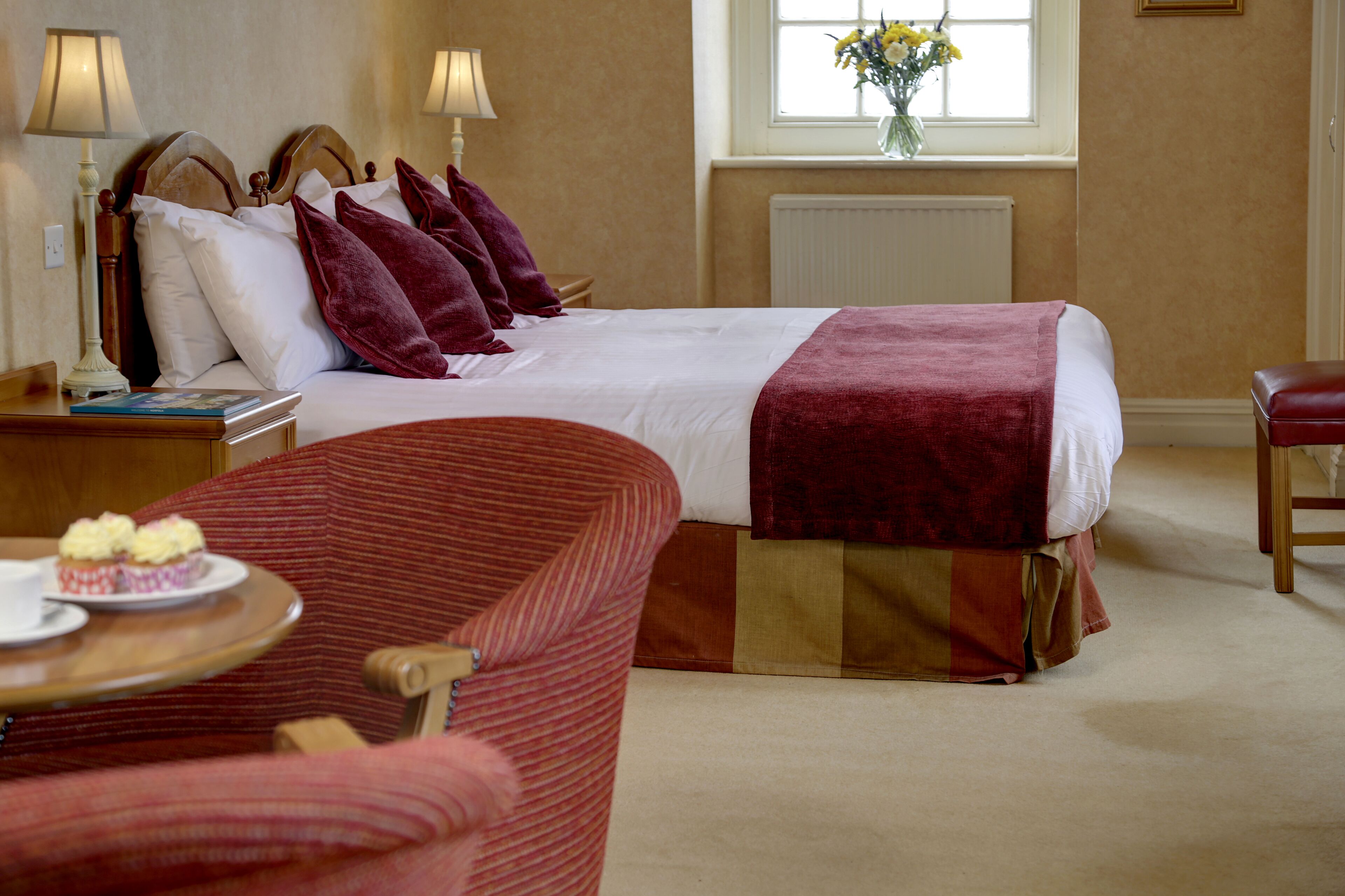 standard double room | desk, iron/ironing board, free wifi, bed sheets