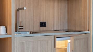Departamento, 1 cama matrimonial y sofá cama, para no fumadores | Escritorio, tabla de planchar con plancha y ropa de cama