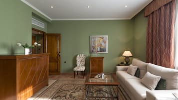 Couette en duvet d'oie, minibar, coffres-forts dans les chambres