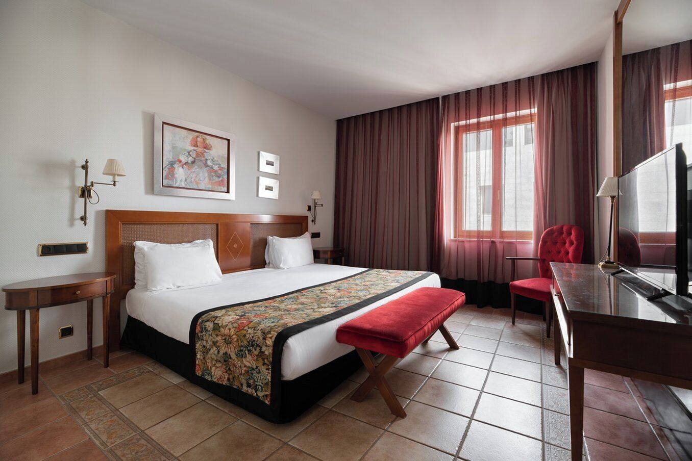 Down comforters, minibar, in-room safe, individually furnished